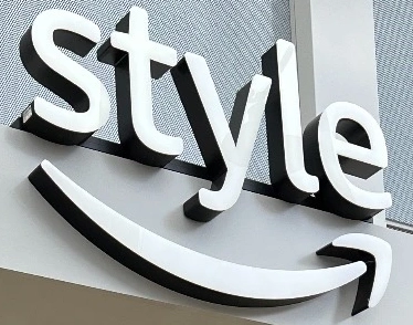Amazon Style storefront singage